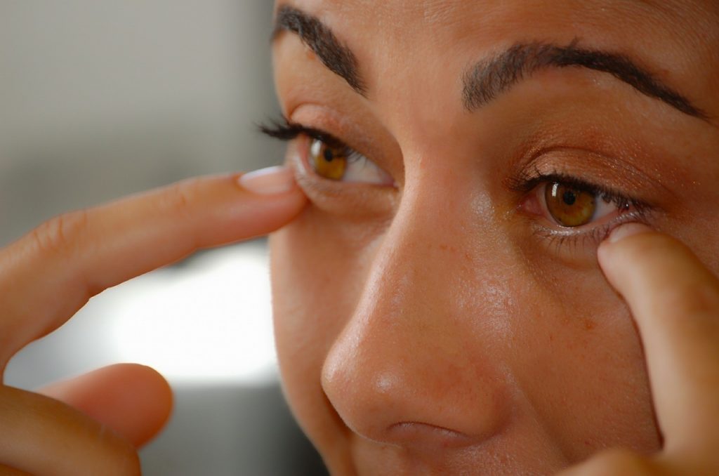 3 choses à savoir avant d’envisager une blépharoplastie esthétique des paupières inférieures