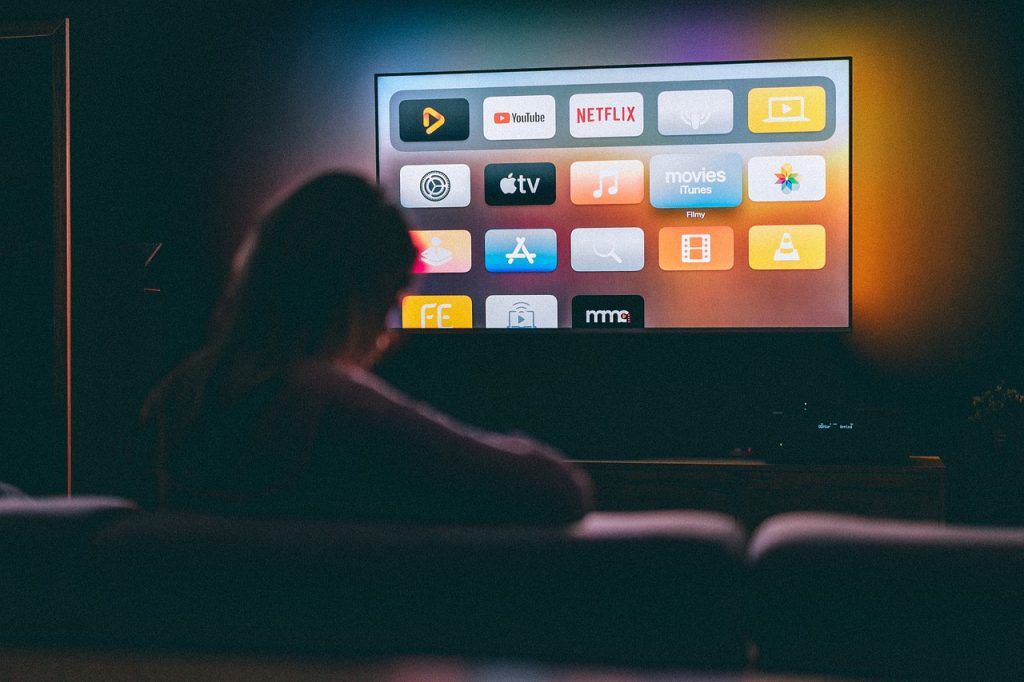 Pourquoi regarder des films en ligne est mieux que de les regarder au cinéma ?